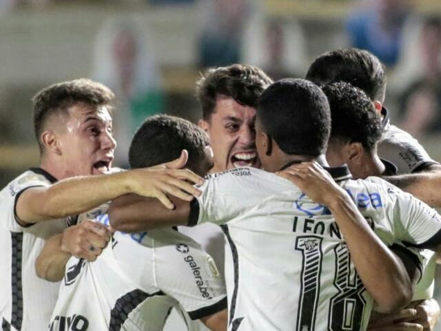 Para qual time torce os jogadores do Corinthians?
