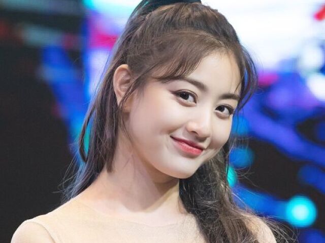 Jihyo (Twice)