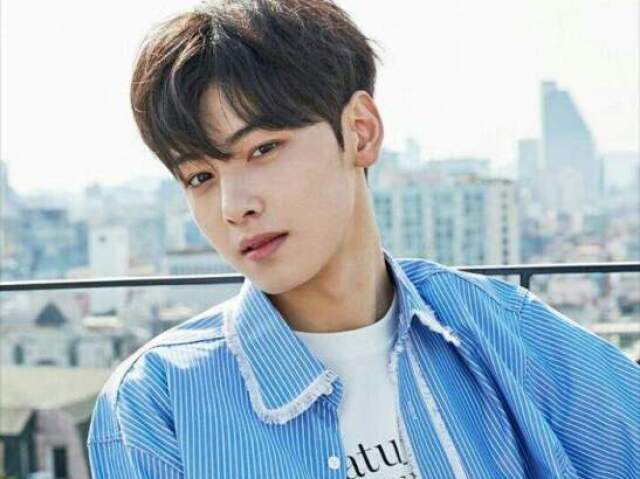 Eunwoo- Astro