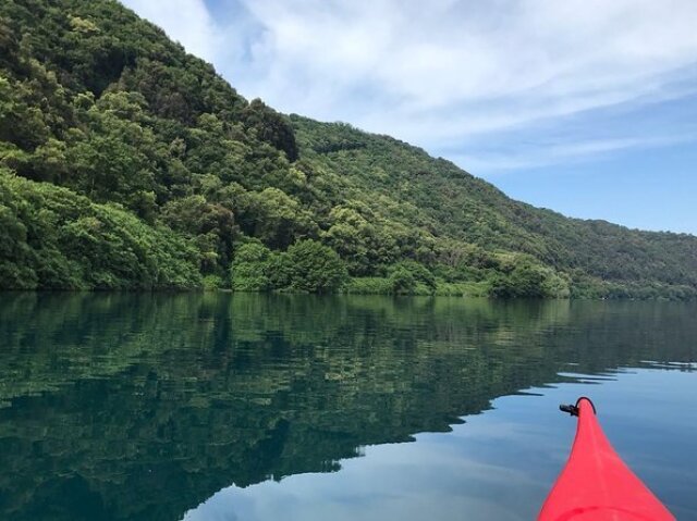 nadar/ir no lago