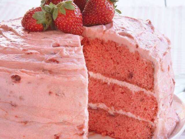 Bolo de morango