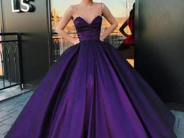 Vestido roxo rodado