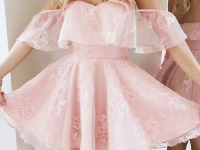 Vestido rosa curto colado