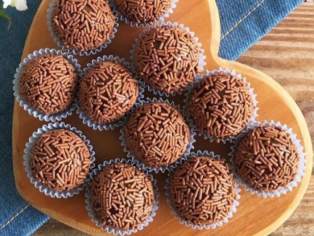 BRIGADEIRO TRADICIONAL