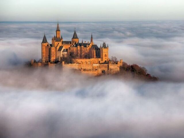Um castelo mais separado do resto do mundo!