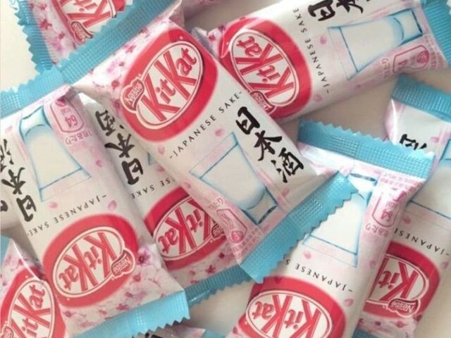 KIT KAT💗💙