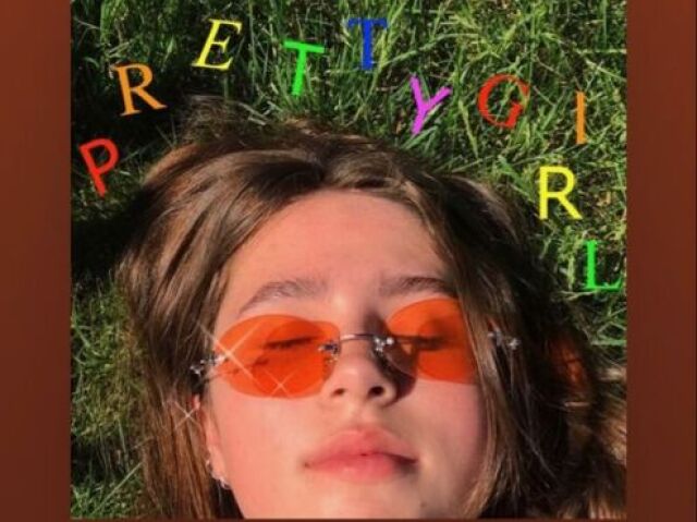 pretty girl- clairo