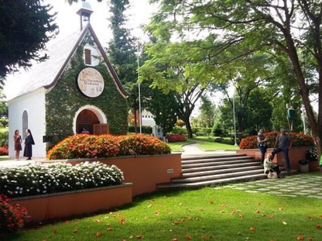 Atibaia/SP, pois preciso fazer um retiro espiritual com as Irmãs.