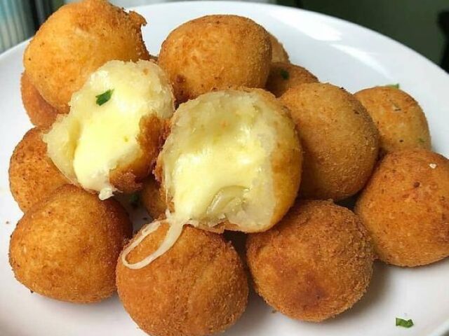 bolinhas de queijo