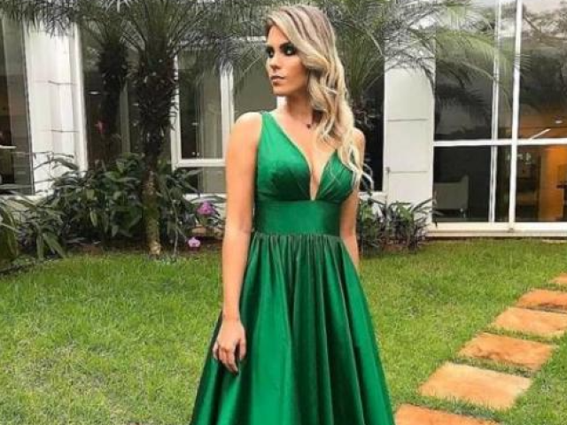 vestido esverdeado