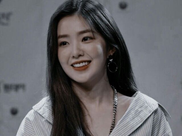 Irene (red velvet)