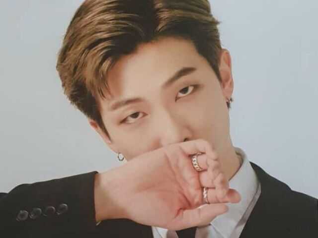 Namjoon ficar com ciúmes de vc