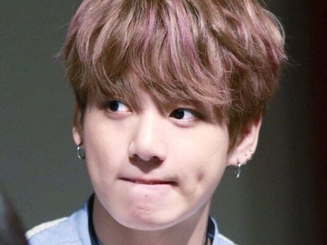Que tal assistir esses MV's de novo...