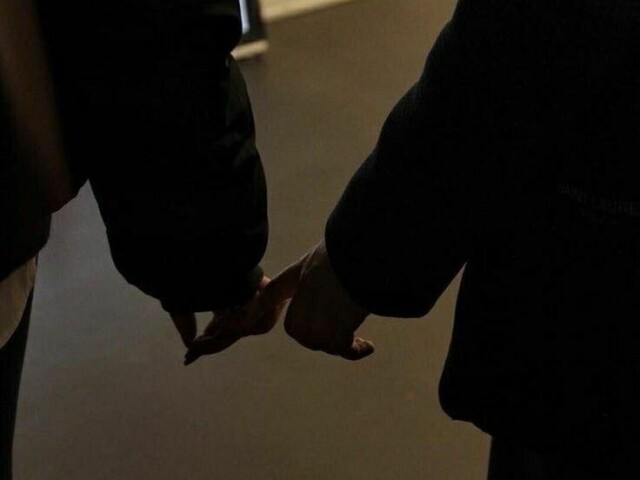 Arctic Monkeys - R U Mine?