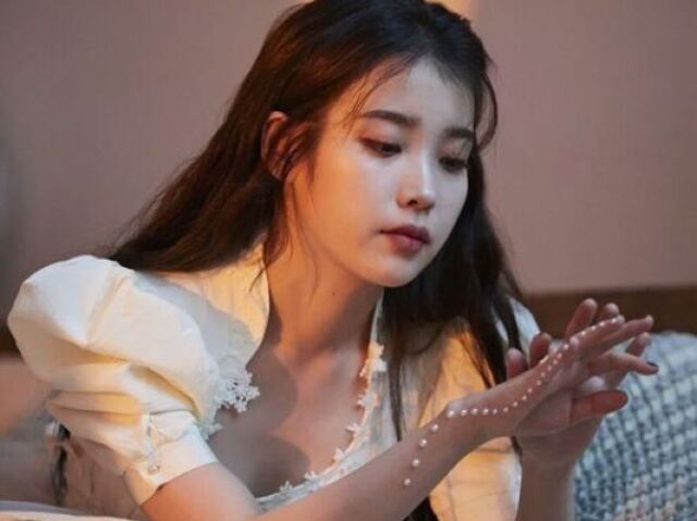 Eight- IU