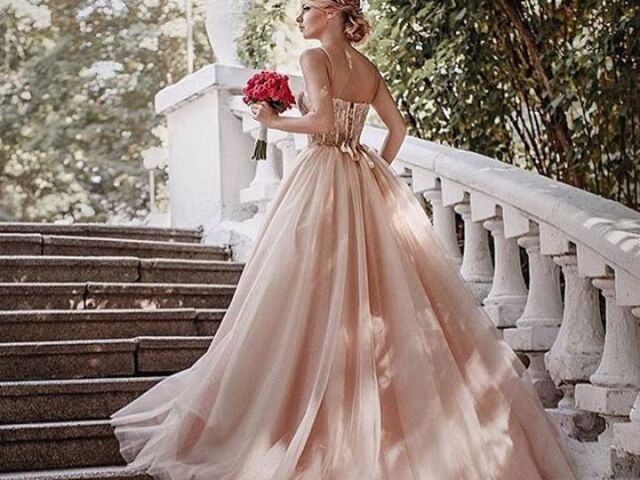 Vestido de noiva nude