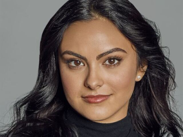 A mais linda é a Camila mendes