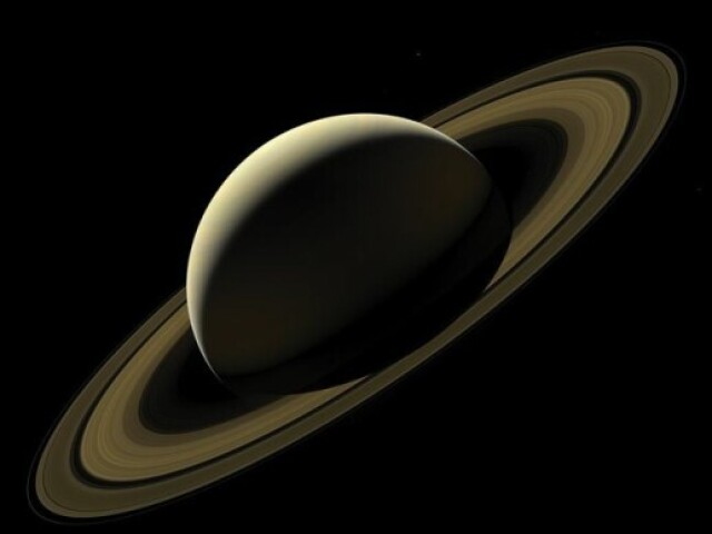 Saturno