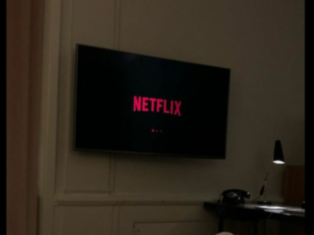 Assistimos uma série na netflix