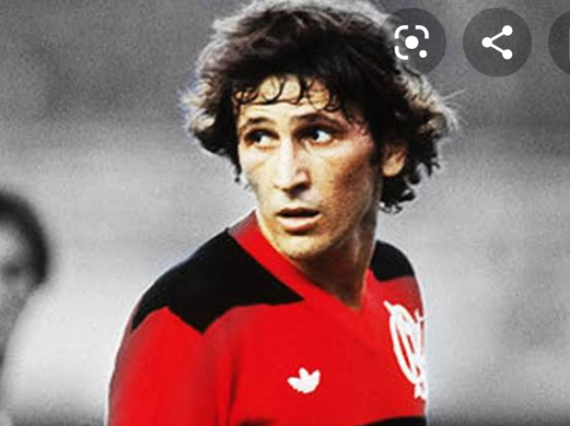 Zico
FLAMENGO