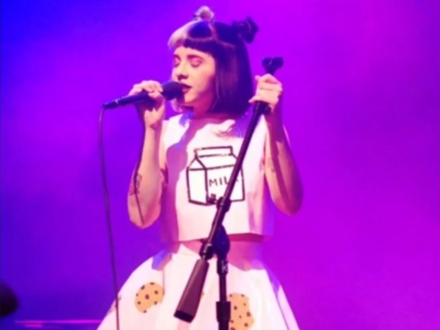 De qual clipe da Melanie Martinez você deveria participar?