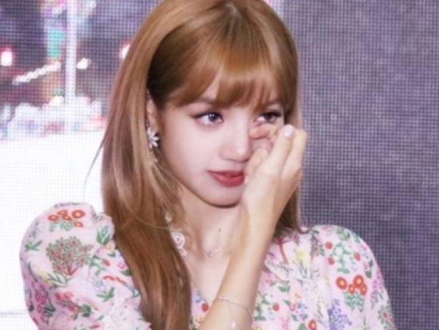 Vai vê MV'S! E veja cenas da lisa 🙏