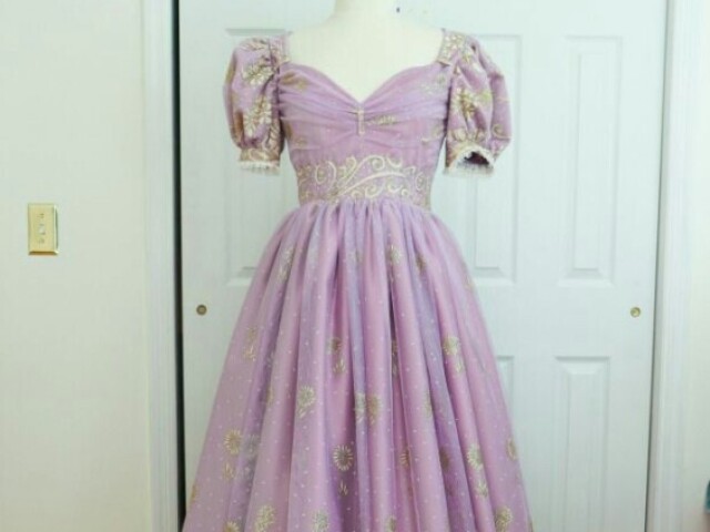 um roxo bem simples, não quero chamar muito atenção
