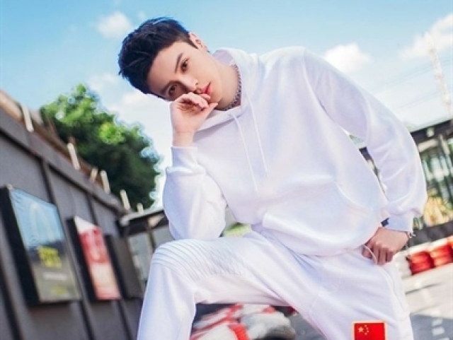 Krystian ๐จ๐ณ๐