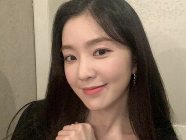 Irene (RED VELVET)