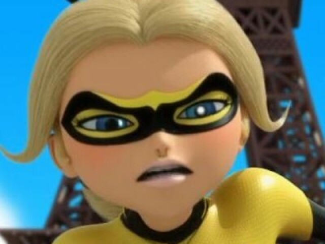 Queen Bee🐝