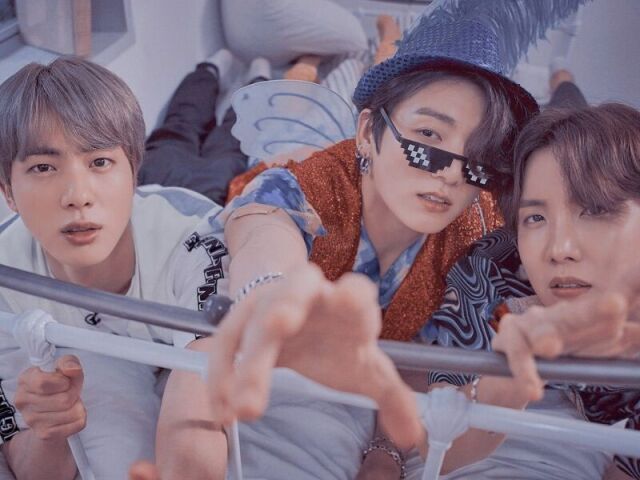Escolha um membro de cada grupo e falarei qual o nome do grupo de K-pop que você participaria!!!