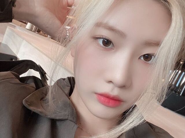 Kim Lip