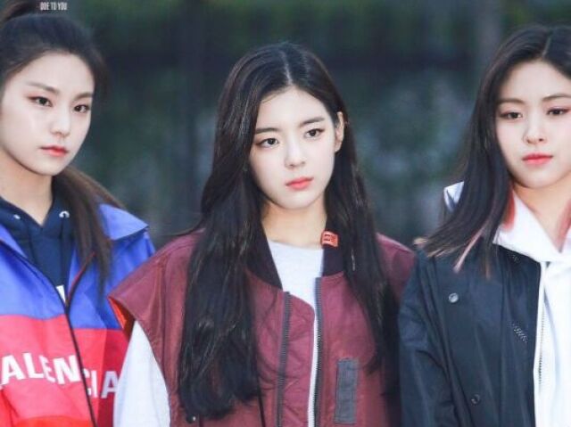 10. Lia, Yeji e Ryujin (Itzy)