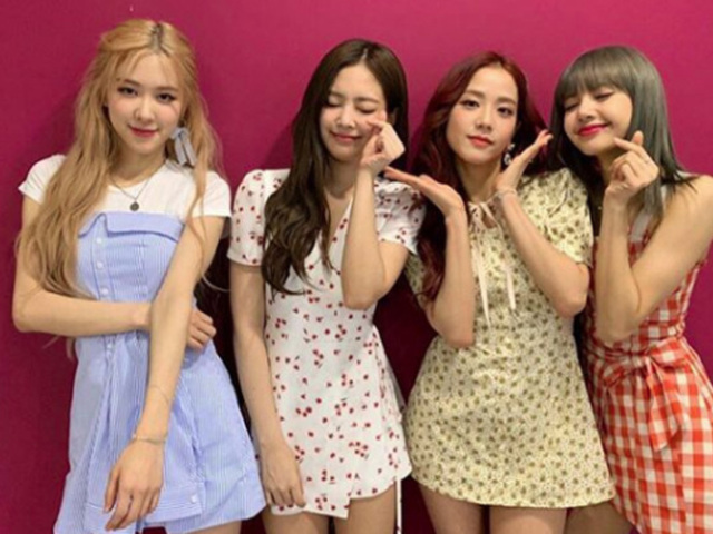 BLACKPINK IN YOUR AREA!