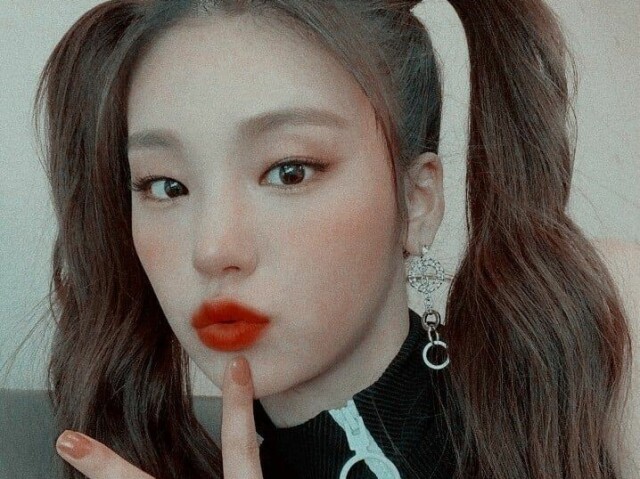 Yeji ( ITZY )