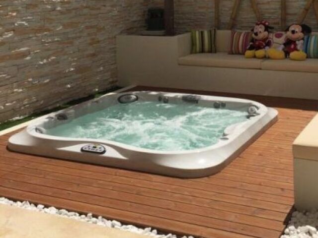 Uma jacuzzi