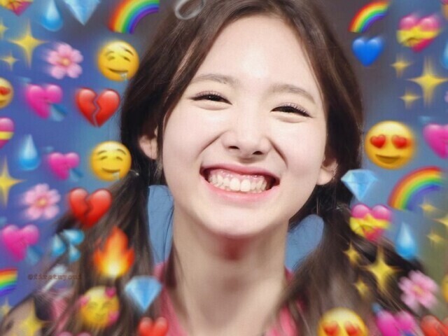 Escolha entre memes das Twice e te recomendarei um MV delas (: