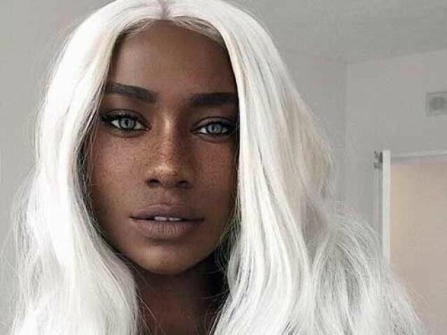 Seu cabelo seria branco🤍