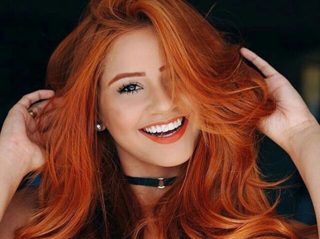 Sua amiga perfeita(cabelo ruivo)