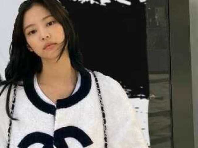 Jennie Kim ( Blackpink)