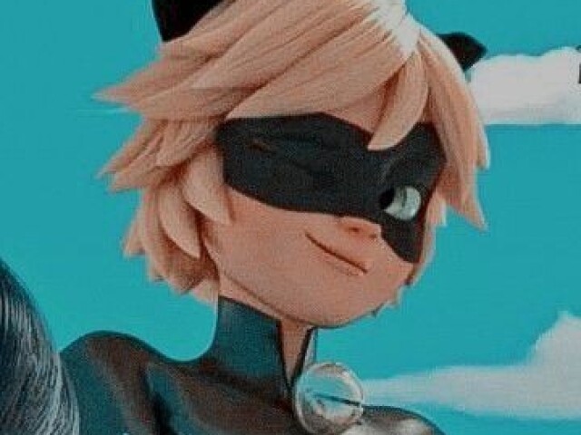 Adrien em formato de Cat Noir