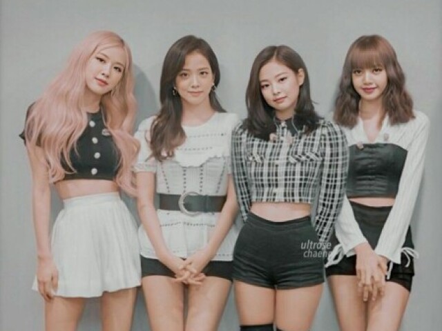 Óbvio q não prefiro a lisa , jennie ou a jisso