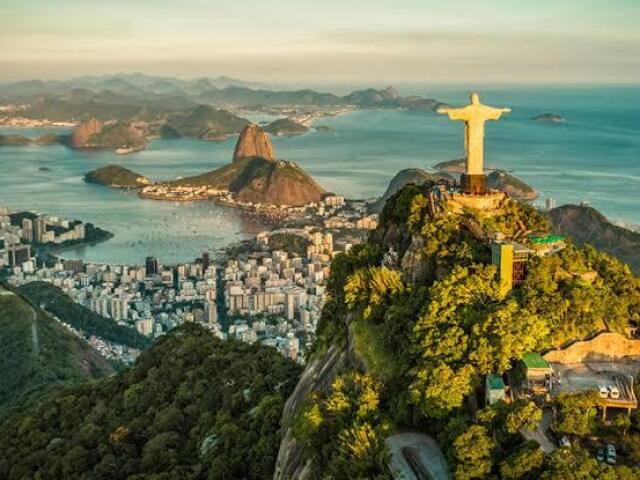 Brasil, vc já está com sdds da sua família e de comida brasileira
🇧🇷💞
