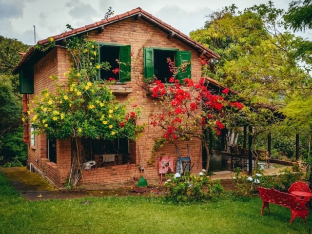 Em uma casa no campo