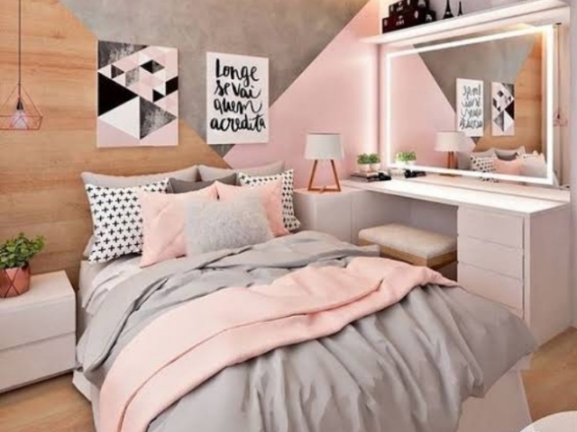 Quarto rosa.