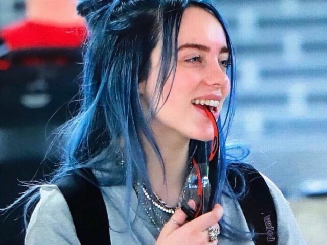 Billie Ellish (Se escolheu ser cantora)