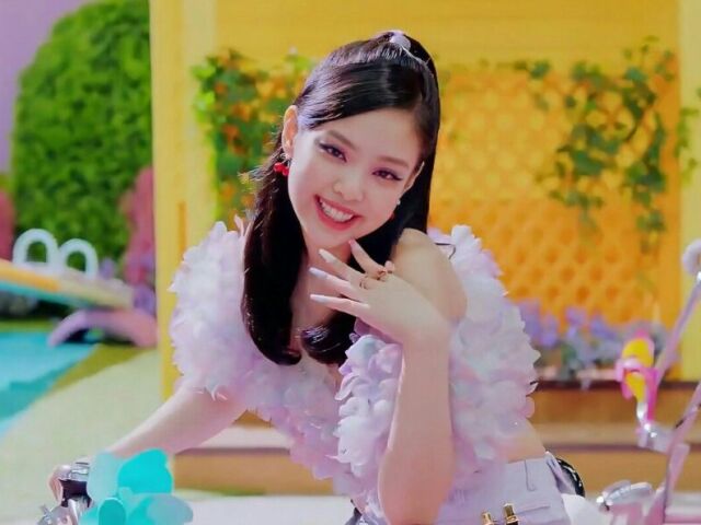 Jennie em Ice cream!