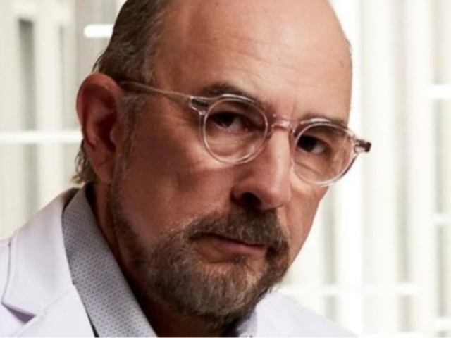 Dr. Aaron Glassman