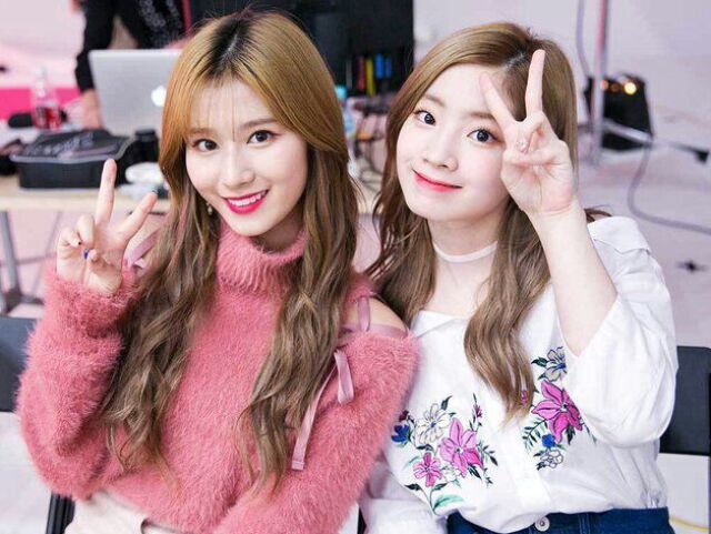 Saida (Sana e Dahyun/Twice)