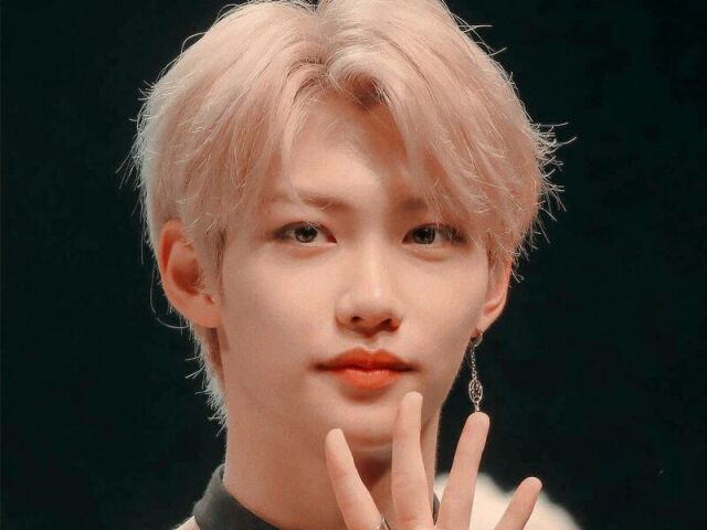 Felix (stray kids)